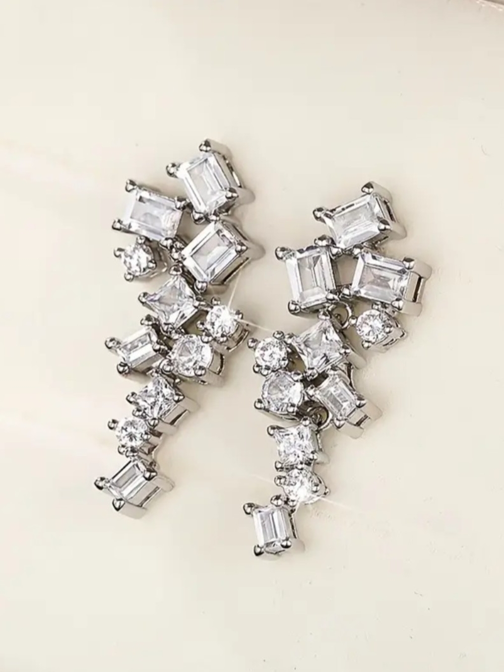 White Rhodium Swarovski Crystal Earrings.
